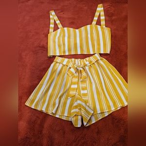 🎉🎉 striped 2 piece short set